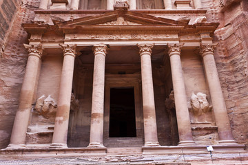 Naklejka premium Entrance of the Treasury - Al Khazneh - Petra - Jordan