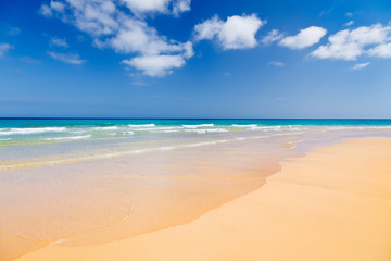 Fototapeta na wymiar Piękna plaża ocean
