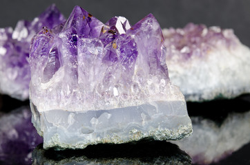 diverse Amethyst Drusen Teilstücke roh