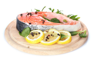 Red fish with lemon and parsley