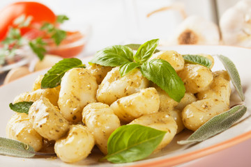 Gnocchi di patata with basilico and pesto