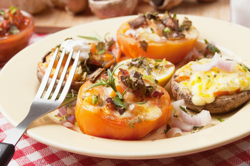 Stuffed mushroom and tomato