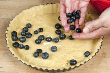 cake with blueberries