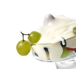 Fruits With Yogurt