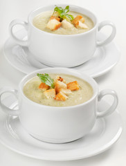 Creamy soup with croutons