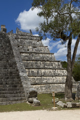 Chich&eacute;n Itz&aacute; The Ossario