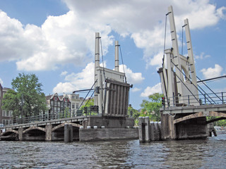 dutch bridge