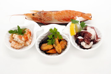 CIOTOLINE CON FRUTTI DI MARE