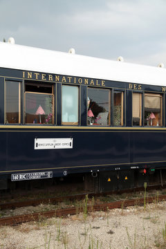 VARNA, BULGARIA - AUGUST 31:The legendary 'Orient Express' arrives at station in Varna at 4:15 pm on August 31, 2010 in Varna, Bulgaria. The luxury train travels between Paris and Istanbul.
