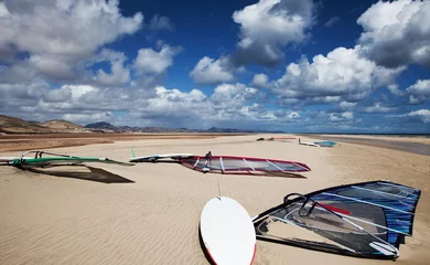 Crédence en verre imprimé Plage de Sotavento, Fuerteventura, Îles Canaries Planche à voile, plage de Sotavento, Fuerteventura