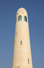 Obraz premium Minaret of the Qatar State Grand Mosque in Doha