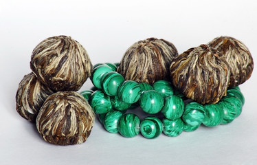 Elite Dragon green tea chrysanthemum and malachite necklace