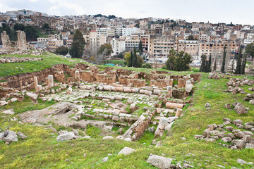 Obraz na płótnie Canvas panorama of ancient city Gerasa and modern Jerash