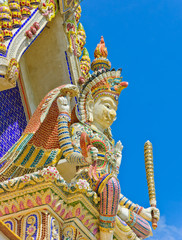 Fototapeta na wymiar Thai temple roof decoration