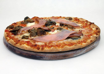 Steinofenpizza