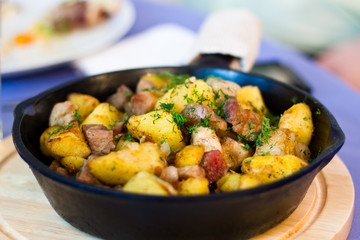 Fried potatos