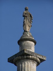 Fototapeta na wymiar Nantes - Kolumna Ludwik XVI
