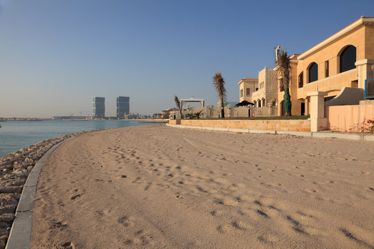 Beachside villas in The Pearl of Doha, Qatar