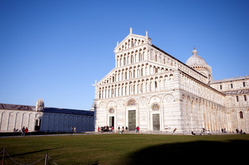 pisa-tower-public square of the miracles