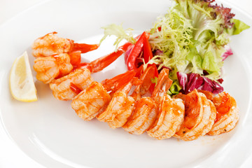 shrimps with salad
