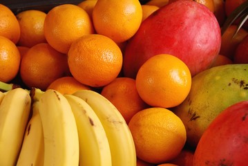 Fresh fruit in a bowl
