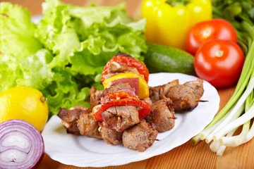 Grillead maet and vegetables