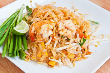 thai food pad thai , stir try noodles with shrimp