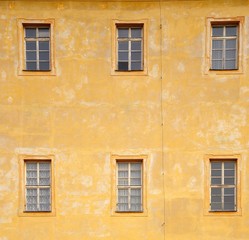 Fototapeta na wymiar Wall with windows