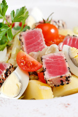 salad with tuna and vegetables