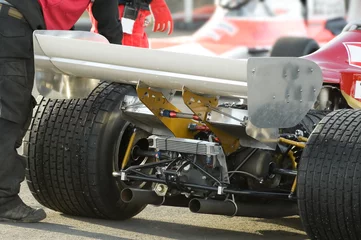 Rolgordijnen rear wheels and engine a race car © Steve Mann