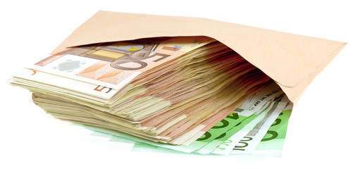 enveloppe remplie de billets