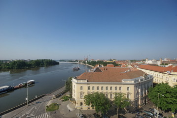 Obraz premium Cityscape of Szeged and the river of Tisza, Hungary
