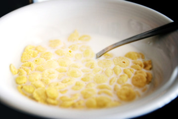 Milk and cornflakes
