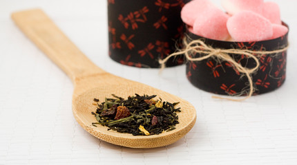 Green tea with berries.