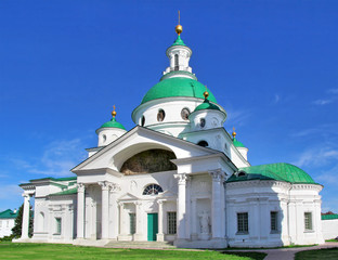 Fototapeta na wymiar St. Demetrius Cathedral in Spaso-Yakovlevsky Monastery, Rostov