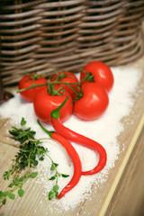 Peperoni  Tomaten  Meersalz