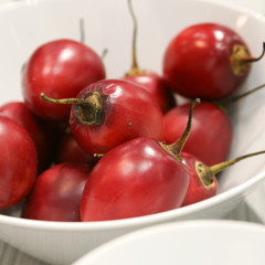 Rote Früchte