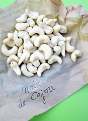 noix de cajou bio dans son emballage