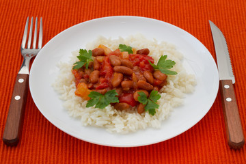 rice with beans with tomato sauce