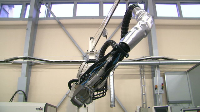 Robot laser cutting