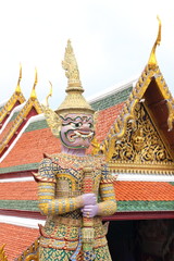 giant sculpture in Wat Phra