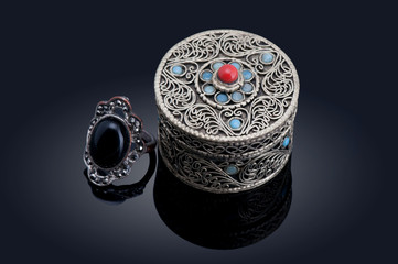 Rings and jewelry box