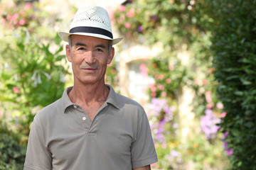 Elderly man with hat