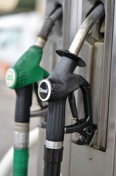 Pompa di benzina e diesel