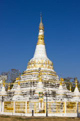 Fototapeta premium White pagoda at Wat Luang in Pai, Mae Hong Son Thailand