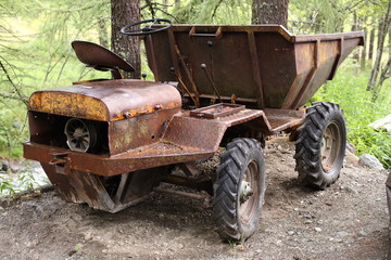 4x4 offroad antico fuoristrada per trasporto