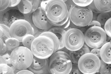 Black and white nacre buttons