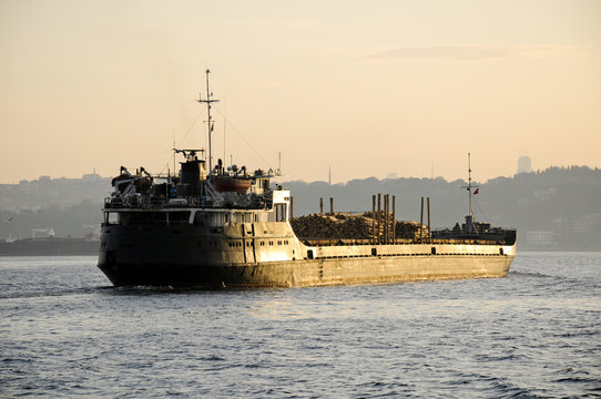 Y&uuml;k Gemisi