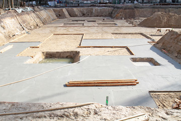 Fundament in Baugrube
