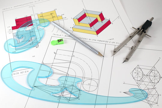 disegni tecnici e materiale scolastico